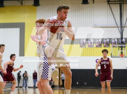 Thumbnail 1 in Edgewood vs. Whitesboro (UIL 3A Region II Area Playoff) photogallery.