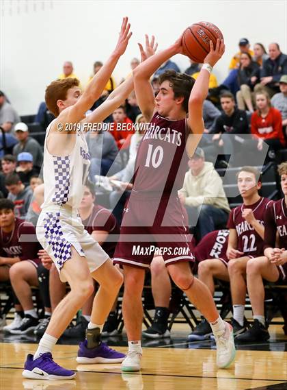Thumbnail 3 in Edgewood vs. Whitesboro (UIL 3A Region II Area Playoff) photogallery.