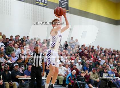 Thumbnail 3 in Edgewood vs. Whitesboro (UIL 3A Region II Area Playoff) photogallery.