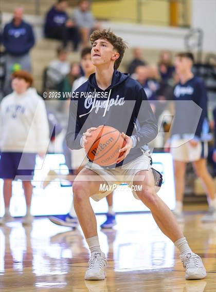 Thumbnail 1 in Spanaway Lake @ Olympia photogallery.