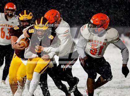 Thumbnail 3 in Greeley Central @ Windsor photogallery.