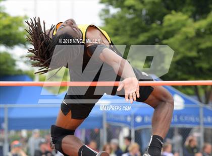 Thumbnail 3 in WIAA 3A Track and Field Finals photogallery.