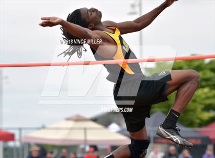 Thumbnail 1 in WIAA 3A Track and Field Finals photogallery.