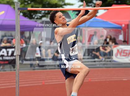 Thumbnail 1 in WIAA 3A Track and Field Finals photogallery.