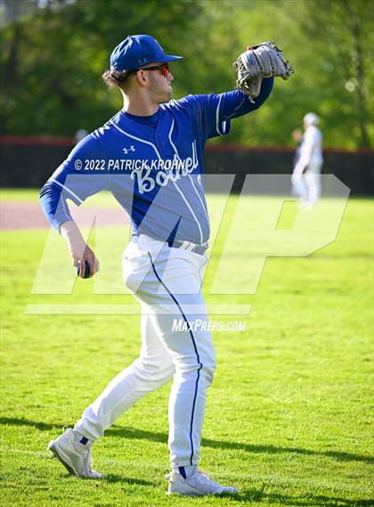 Thumbnail 2 in Bothell vs Eastlake (District 1/2 4A Playoffs) photogallery.