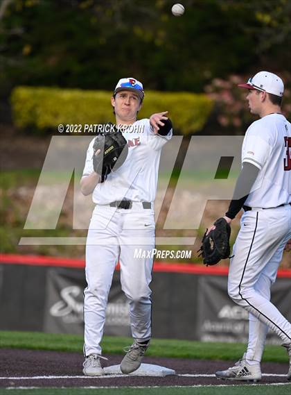 Thumbnail 2 in Bothell vs Eastlake (District 1/2 4A Playoffs) photogallery.