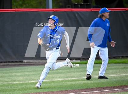 Thumbnail 2 in Bothell vs Eastlake (District 1/2 4A Playoffs) photogallery.