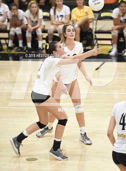 Thumbnail 2 in Mater Dei @ Foothill photogallery.