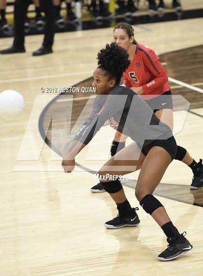 Thumbnail 1 in Mater Dei @ Foothill photogallery.