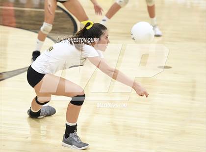 Thumbnail 3 in Mater Dei @ Foothill photogallery.
