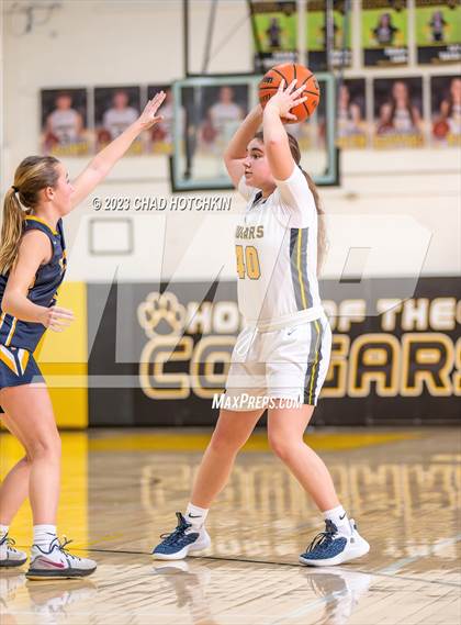 Thumbnail 2 in Victor @ Honeoye Falls-Lima photogallery.