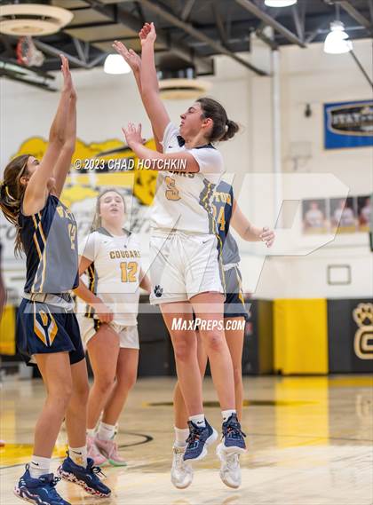 Thumbnail 3 in Victor @ Honeoye Falls-Lima photogallery.