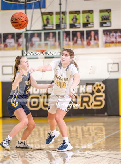 Thumbnail 3 in Victor @ Honeoye Falls-Lima photogallery.