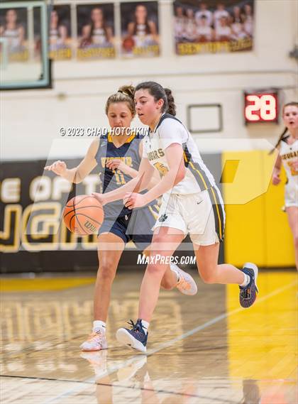 Thumbnail 3 in Victor @ Honeoye Falls-Lima photogallery.