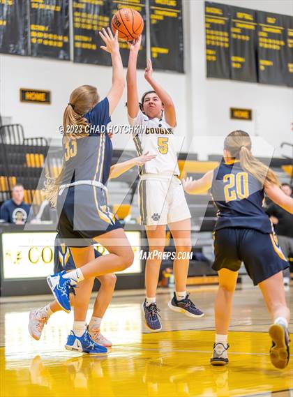 Thumbnail 3 in Victor @ Honeoye Falls-Lima photogallery.