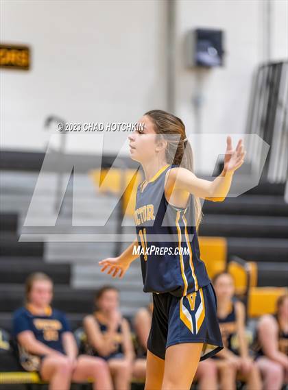 Thumbnail 3 in Victor @ Honeoye Falls-Lima photogallery.