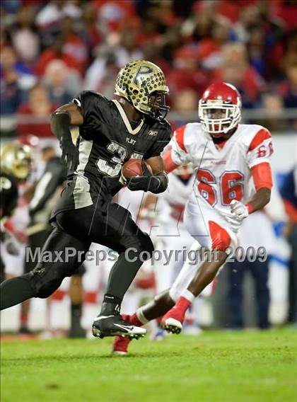 Thumbnail 1 in Manatee vs. Plant (FHSAA 5A Final) photogallery.