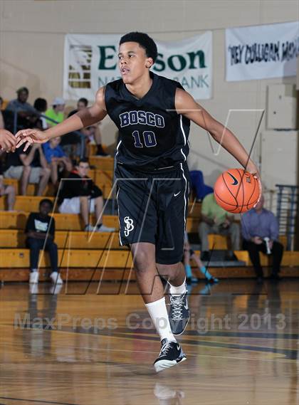 Thumbnail 1 in Denver East vs. St. John Bosco (City of Palms Classic) photogallery.