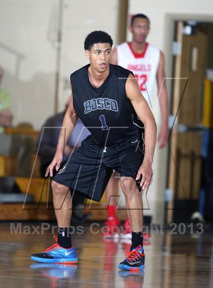 Thumbnail 3 in Denver East vs. St. John Bosco (City of Palms Classic) photogallery.