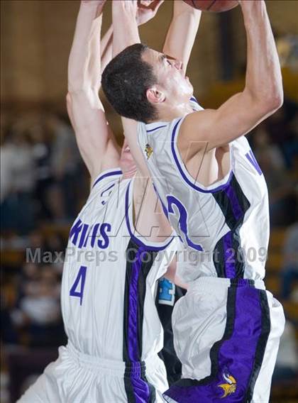 Thumbnail 2 in Downey @ Johansen photogallery.