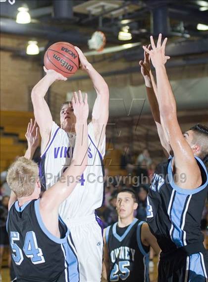 Thumbnail 2 in Downey @ Johansen photogallery.