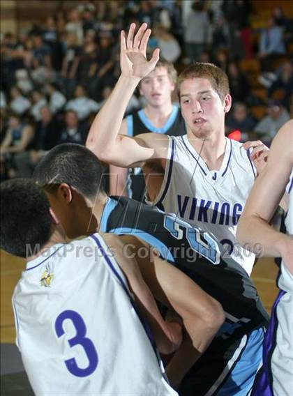 Thumbnail 2 in Downey @ Johansen photogallery.