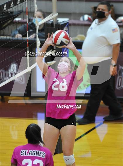 Thumbnail 1 in St. Agnes Academy @ Pearland photogallery.