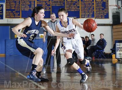 Thumbnail 2 in Notre Dame Catholic @ Brookfield photogallery.