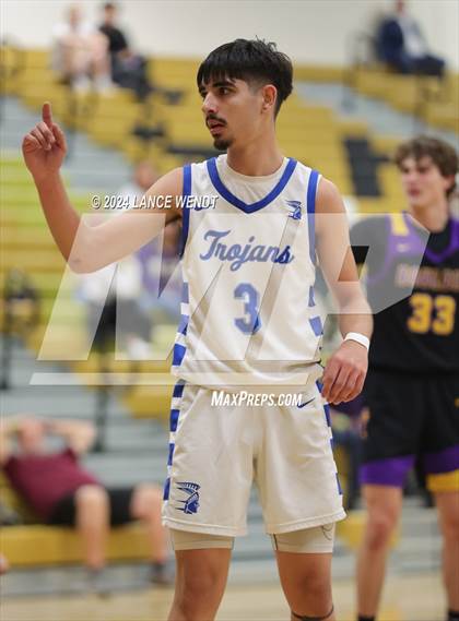 Thumbnail 2 in Longmont vs. Boulder photogallery.