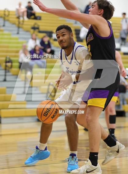 Thumbnail 3 in Longmont vs. Boulder photogallery.