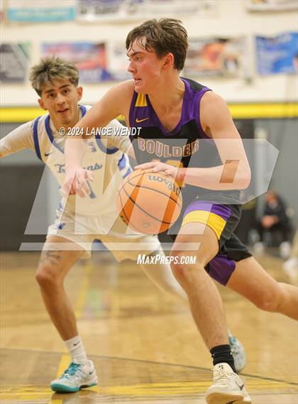 Thumbnail 3 in Longmont vs. Boulder photogallery.