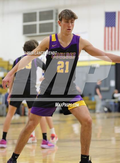 Thumbnail 1 in Longmont vs. Boulder photogallery.