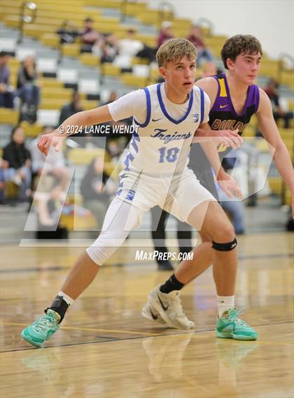 Thumbnail 2 in Longmont vs. Boulder photogallery.