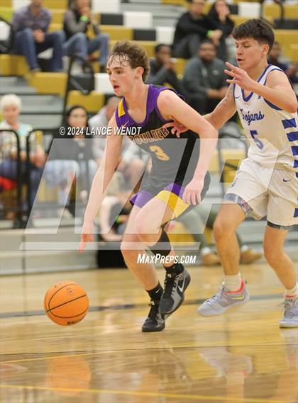 Thumbnail 3 in Longmont vs. Boulder photogallery.