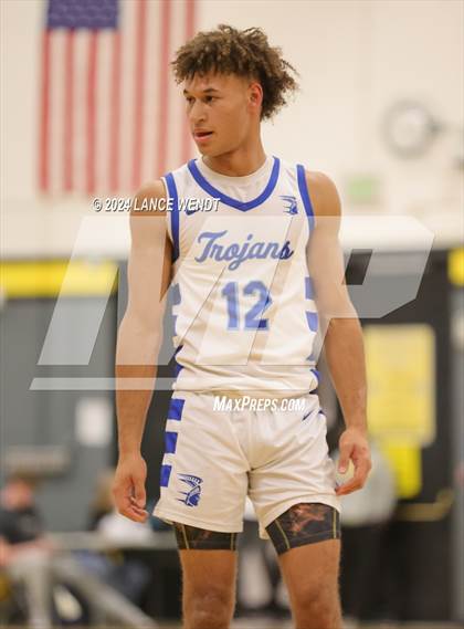 Thumbnail 2 in Longmont vs. Boulder photogallery.