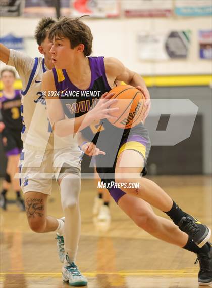 Thumbnail 3 in Longmont vs. Boulder photogallery.