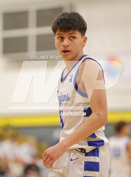 Thumbnail 2 in Longmont vs. Boulder photogallery.