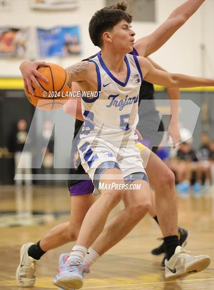 Thumbnail 2 in Longmont vs. Boulder photogallery.