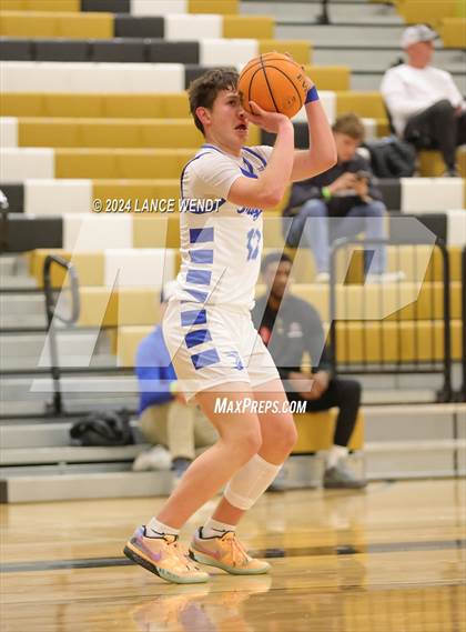 Thumbnail 1 in Longmont vs. Boulder photogallery.