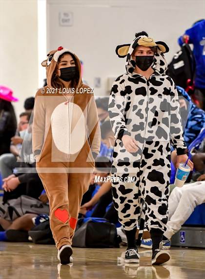 Thumbnail 1 in Alta Loma @ Charter Oak (Silent Night Game) photogallery.