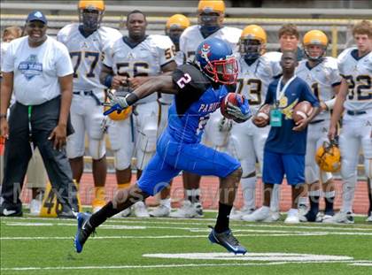 Thumbnail 1 in Olive Branch vs. Pahokee (Miami Kickoff Classic) photogallery.