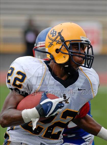 Thumbnail 3 in Olive Branch vs. Pahokee (Miami Kickoff Classic) photogallery.