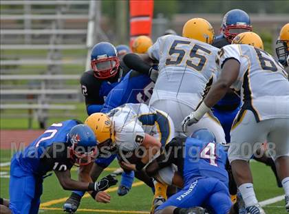 Thumbnail 2 in Olive Branch vs. Pahokee (Miami Kickoff Classic) photogallery.
