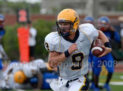 Thumbnail 3 in Olive Branch vs. Pahokee (Miami Kickoff Classic) photogallery.