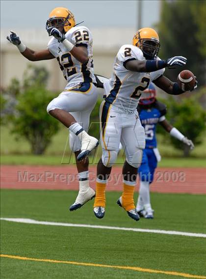 Thumbnail 1 in Olive Branch vs. Pahokee (Miami Kickoff Classic) photogallery.