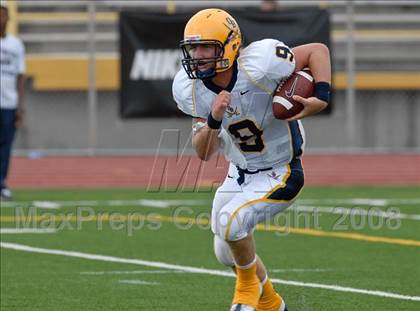 Thumbnail 2 in Olive Branch vs. Pahokee (Miami Kickoff Classic) photogallery.