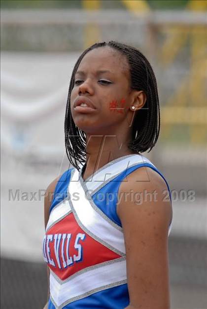 Thumbnail 3 in Olive Branch vs. Pahokee (Miami Kickoff Classic) photogallery.