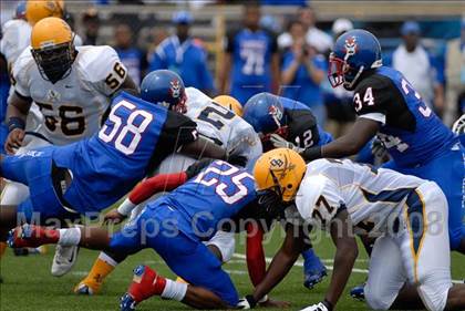 Thumbnail 3 in Olive Branch vs. Pahokee (Miami Kickoff Classic) photogallery.