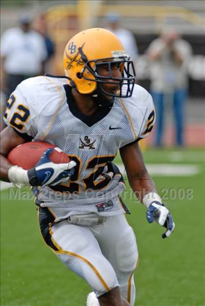 Thumbnail 2 in Olive Branch vs. Pahokee (Miami Kickoff Classic) photogallery.