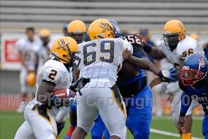 Thumbnail 3 in Olive Branch vs. Pahokee (Miami Kickoff Classic) photogallery.